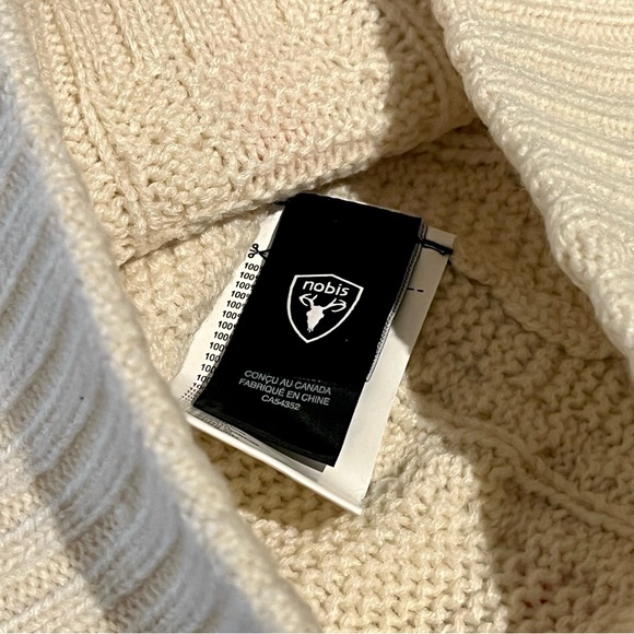 Nobis - No Cold Shoulder Beanie - Picture 12 of 14